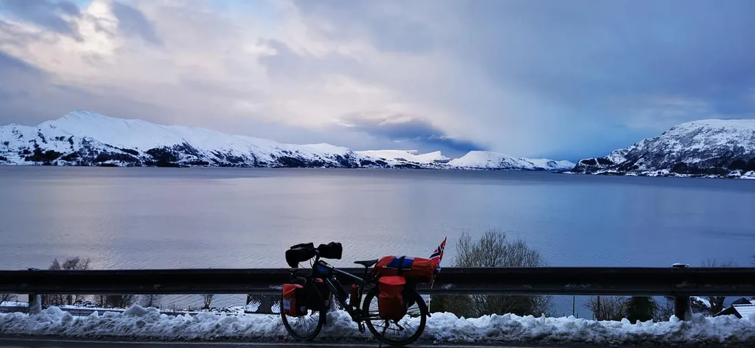 Le vélo de Nathan et une vue magnifique.